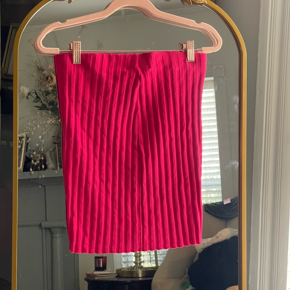 Cotton Citizen NWOT Hot Pink Capri Mini Skirt